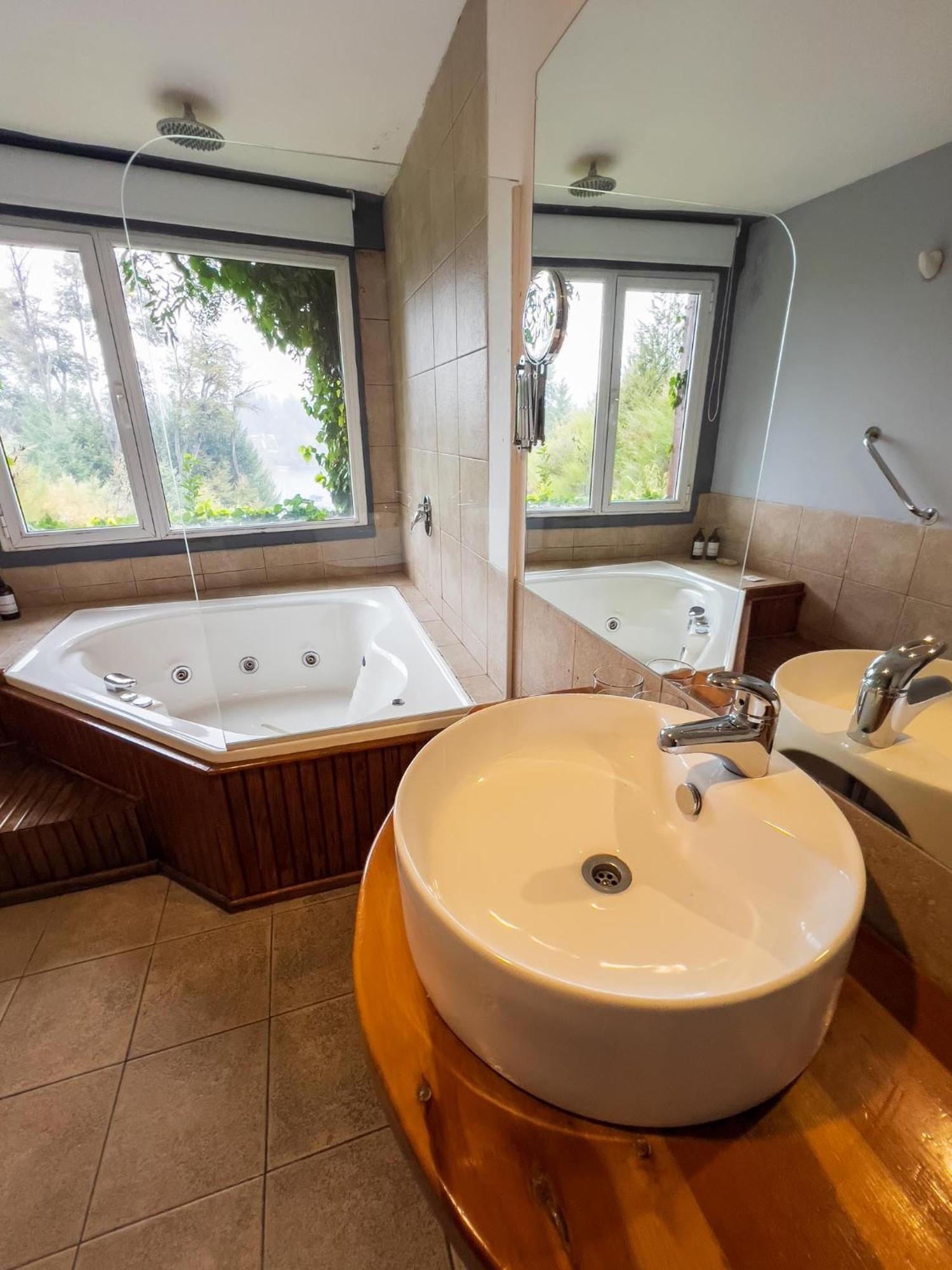 Puerto Manzano Suites And Glamping By Visionnaire Villa La Angostura Kültér fotó